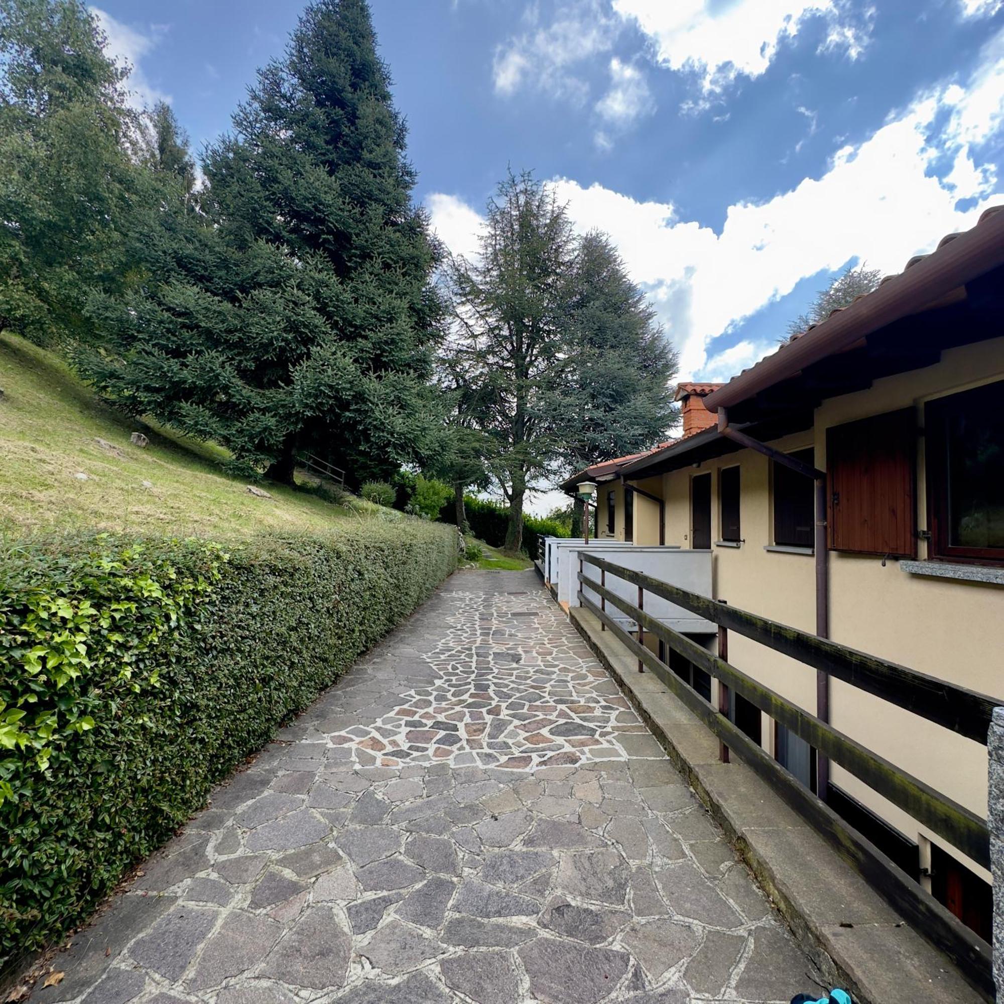 Panorama 1200, In The Heart Of The San Fermo Hills Apartment Adrara San Rocco Exterior photo